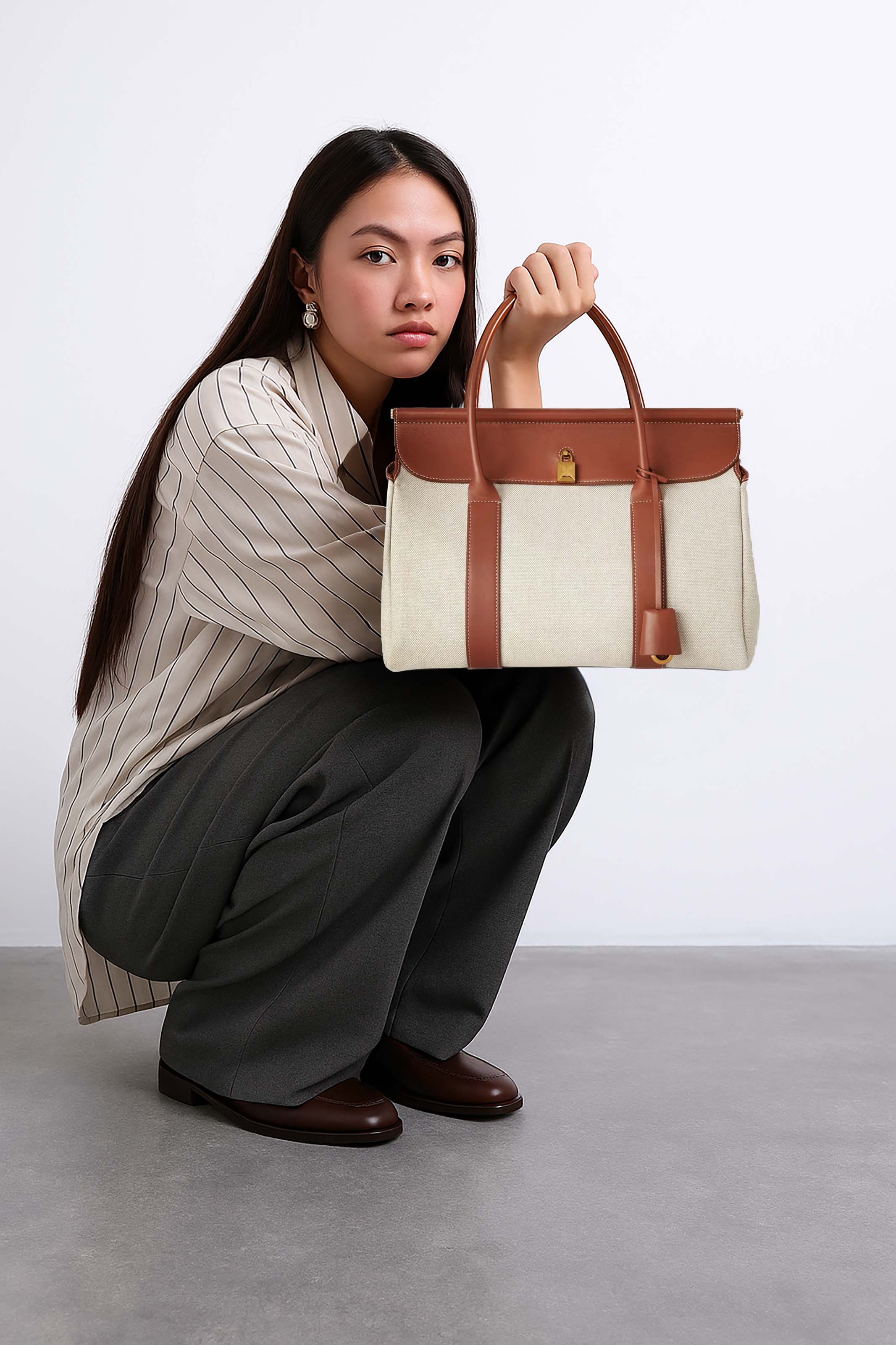 Loro Piana Women's Loom bag L32